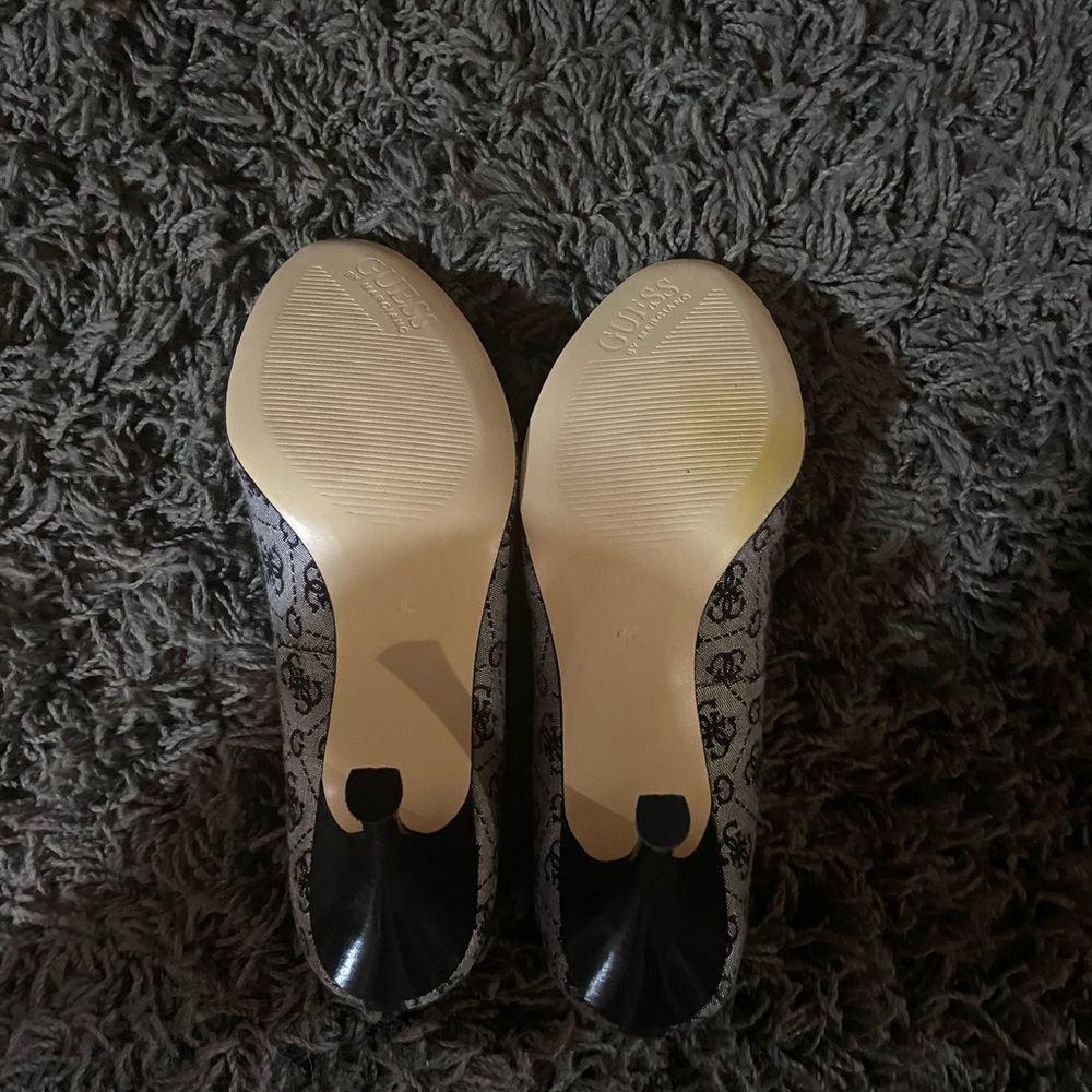 Guess Shoes View 4